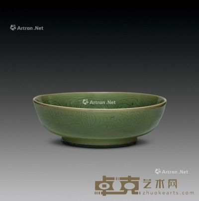 清 龙泉梅子青釉刻花大碗 直径40.5cm