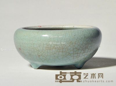 清中期 青釉三足炉 直径9.5cm