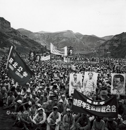 徐肖冰 1938年 延安边区学生聚会