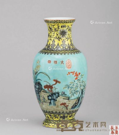 清晚期（1851～1911） 大雅斋 绿地粉彩兰石纹瓶 高25cm