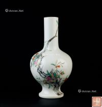 民国（1912～1949） 粉彩石榴花卉纹长颈瓶