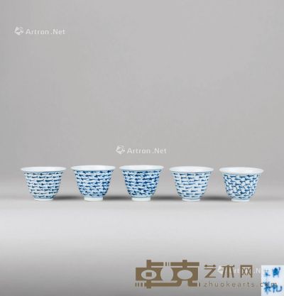 清代（1644～1911） 青花鱼纹杯 （五件一组） 直径5.7cm；高4.3cm