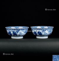 清代（1644～1911） 青花人物龙纹大碗 （一对）