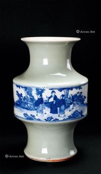 清中期（1736～1850） 豆青地青花人物故事纹尊