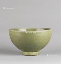 明代（1368～1644） 龙泉窑刻花卉纹碗