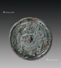 唐代（618-907） 龙纹葵口镜