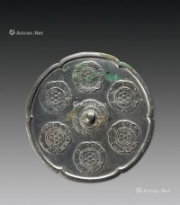 唐代（618-907） 花卉纹六花口铜镜