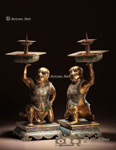 清康熙 铜胎掐丝珐琅胡人献宝烛台 (一对) 高39.5cm