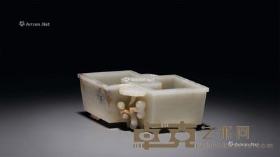 青白玉雕兽面纹如意方胜洗 长17.6cm