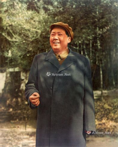 侯波 1960年作 毛主席站像 彩色转印