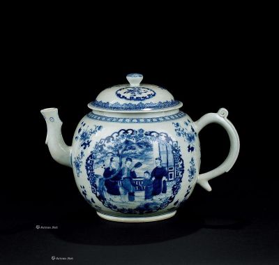 清代（1644-1911） 青花人物纹花卉纹壶