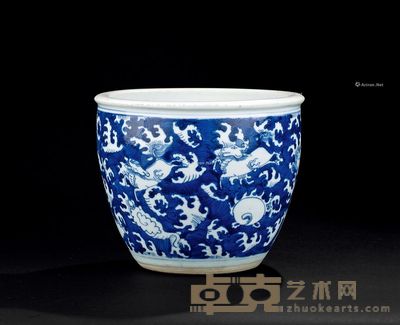 明崇祯（1628-1644） 青花海水马纹卷缸 高17.4cm