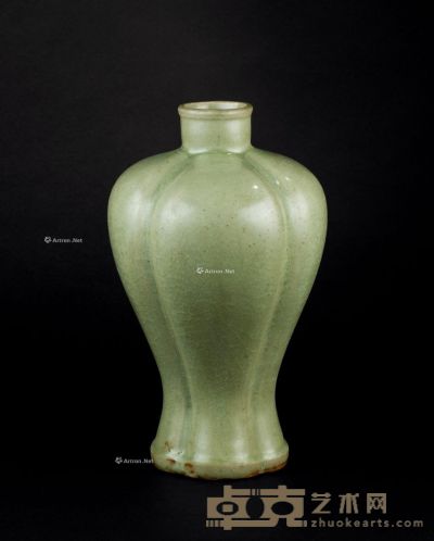 元代-明代（1368-1644） 青瓷瓜形瓶 高30cm