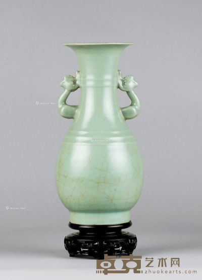 宋代（960-1279） 青瓷双凤耳瓶 高27.5cm