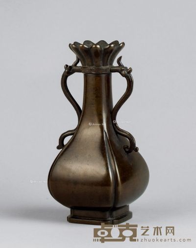 明代（1368-1644） 铜双龙耳花插 高18cm