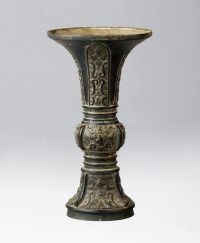 明代（1368-1644） 仿古铜饕餮纹出几花插