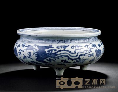 明代（1368-1644） 青花凤纹三足香炉 高9.5cm
