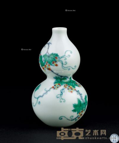 民国（1912-1949） 斗彩葡萄纹葫芦形花插 高12.9cm