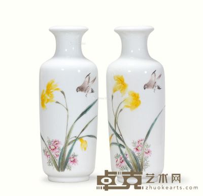 民国时期 粉彩花鸟瓶 （一对） 高25cm