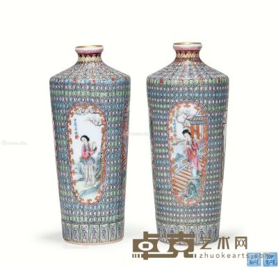 20世纪 珐琅彩锦地开光四美人图瓶 （一对） 高18cm