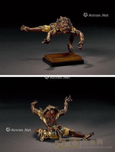 清早期（18世纪） 铜鎏金忿怒相护法神 宽17.7cm（含座）