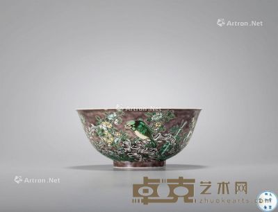 清康熙 茄皮紫釉地素三彩喜鹊登梅纹碗 直径16.1cm