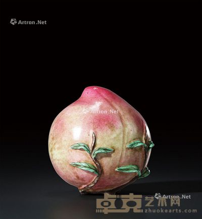 清晚期 粉彩寿桃摆件 高13.8cm