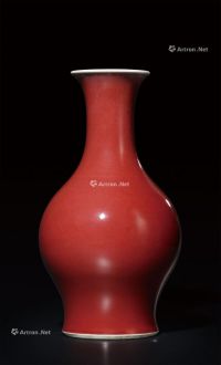 清乾隆 霁红釉橄榄瓶