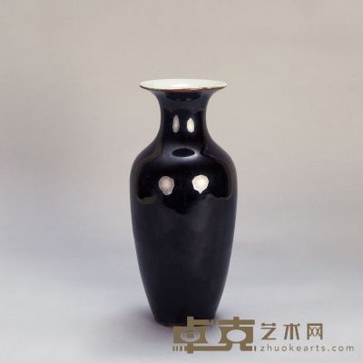 清 墨釉瓶 （一件） 22×7.88×5.8cm