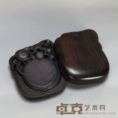 原盒桃形端砚 （一件） 14×10cm