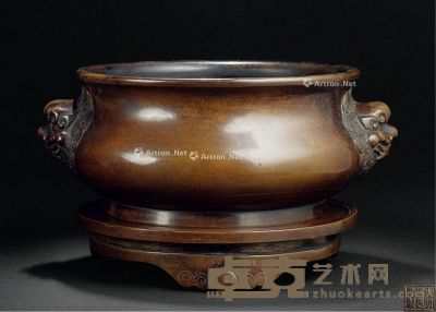 大明宣德年制款 铜狮耳连座大香炉 16×28cm