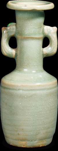 南宋晚期　龙泉窑瓶