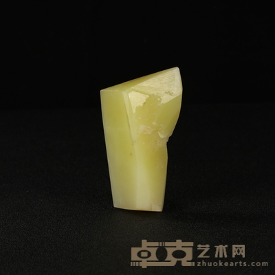 黄玉 7.3×4.3×2.1cm