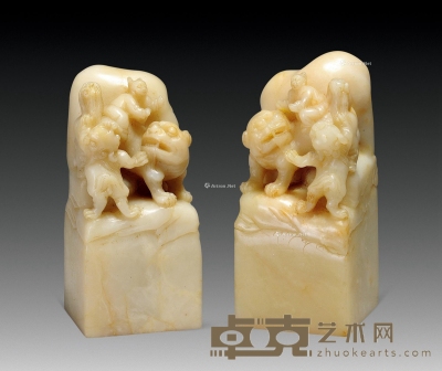 清 将军洞白芙蓉童子戏狮钮对章 3.7×3.7×8.2cm×2