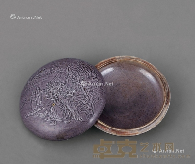 清 陈国治 茄皮紫釉雕山水人物纹印泥盒 直径6.3cm