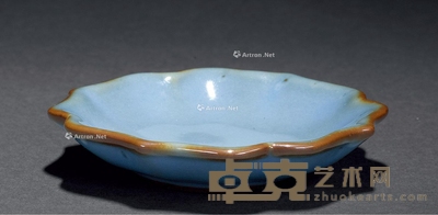 清雍正 仿钧釉小花口盘 直径8.3cm