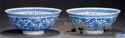 清道光 青花苜蓿花卉碗 (一对) 直径15cm