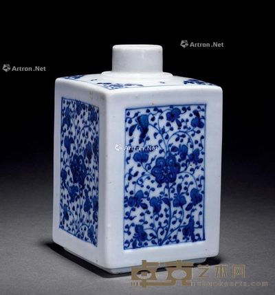 清中期 青花缠枝花卉纹茶叶罐 长22.5cm;宽16.5cm;高12cm