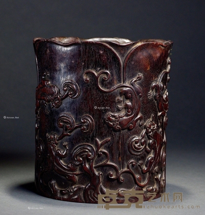 清乾隆 紫檀雕龙虎斗笔筒 高17.7cm