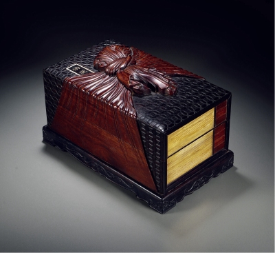 清乾隆·紫檀雕书匣式包袱形文具盒
