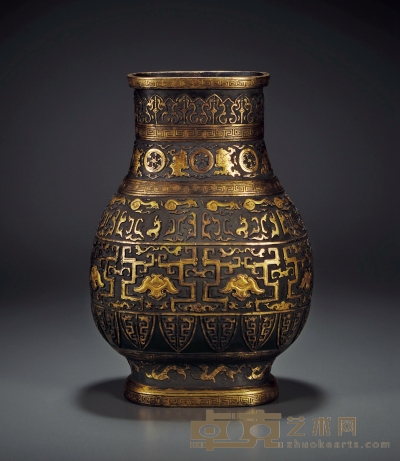 清·铜鎏金螭龙纹壶 高：26.5cm