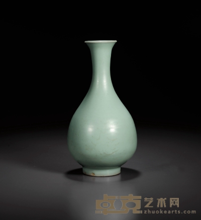 元·龙泉窑玉壶春瓶 高：23.5cm