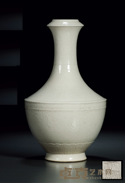 清乾隆 仿定窑白釉兽面纹盖碗尊 高20cm