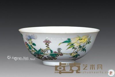 居仁堂款 粉彩花卉纹圆形大碗 直径17cm