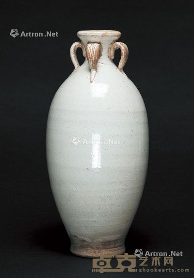 白釉四叶耳瓶 高25cm