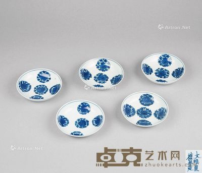 明代 青花团花纹盘 （五件一组） 高3cm；直径13.1cm