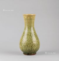 宋代 青瓷草花纹瓶