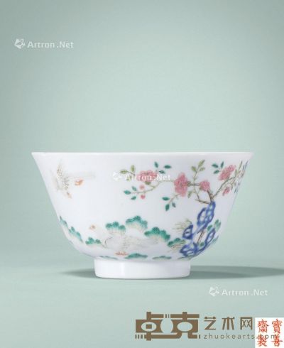 清道光 粉彩洞石花卉灵鸽纹碗 直径10.8cm