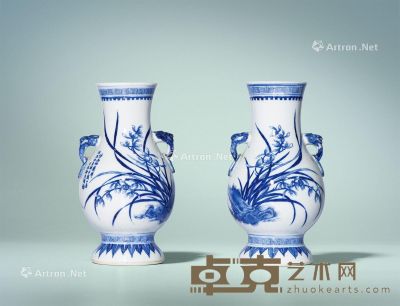 民国 青花马湘兰画意诗文双耳瓶 （一对） 高19.3cm