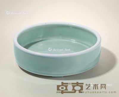 清中期 冬青釉五足大圆洗 直径23.7cm
